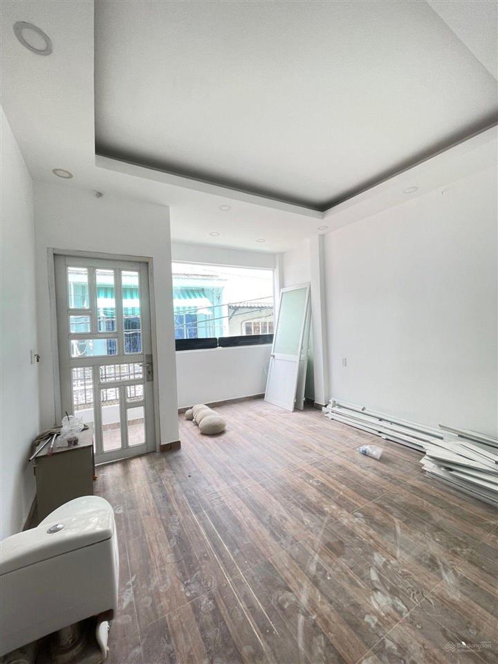 Bán nhà đẹp hẻm xe hơi  đường đình nghi xuân  2 tầng, dt 40m. giá nhỉnh 4 tỷ