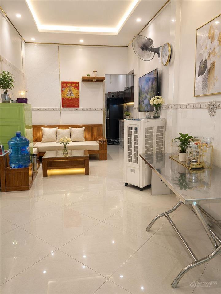Bán nhà mã lò bình trị đông, dt 33m, 2 tầng  nở hậu  btct  giá nhỉnh 3 tỷ