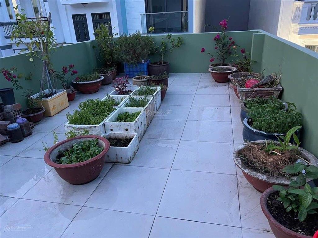Bán nhà đẹp hương lộ 2, 3 tầng, dt 4x20, giá tốt nhỉnh 6 tỷ