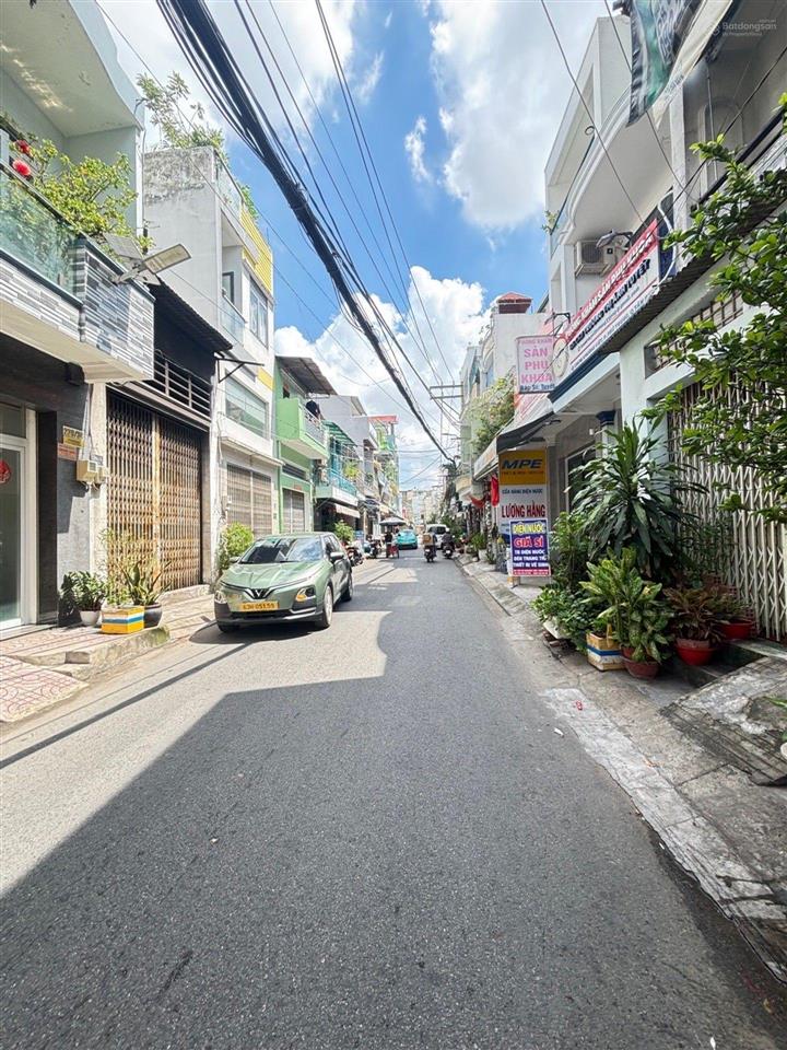 Bán nhà mt khuông việt dt 34m, gần đầm sen đang cho thuê 10tr/tháng giá nhỉnh 4 tỷ