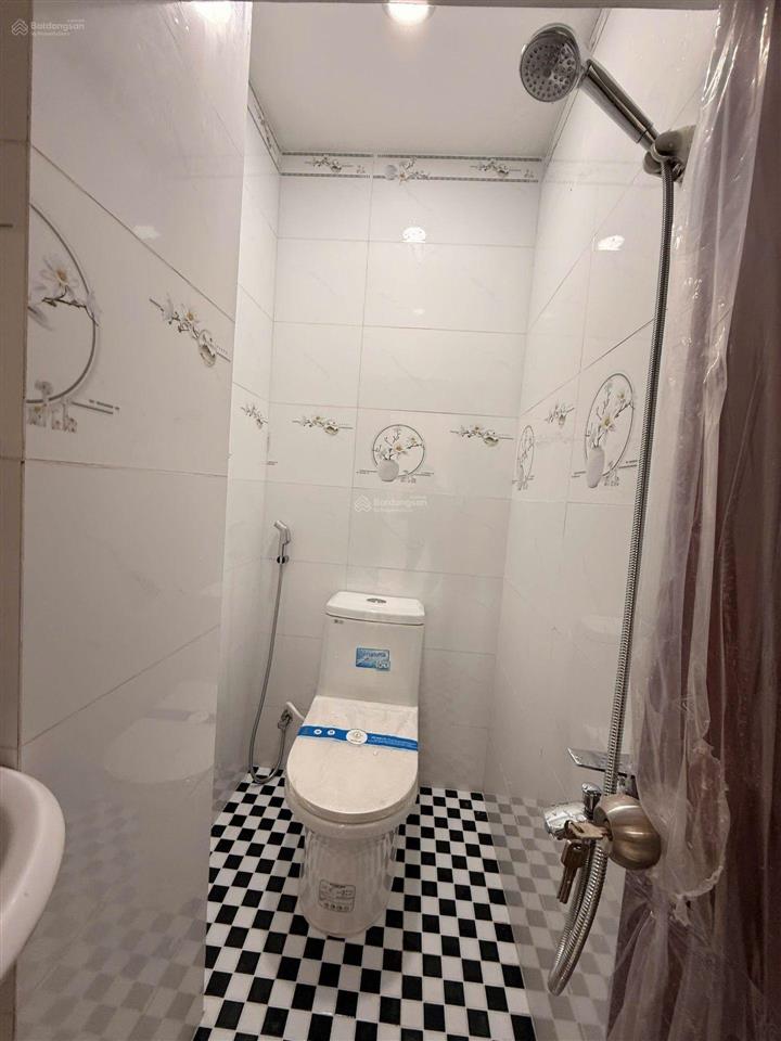 Bán nhà kênh tân hóa, 2 tầng, dt 56m  nở hậu tài lộc  dọn vào ở ngay  giá nhỉnh 5 tỷ