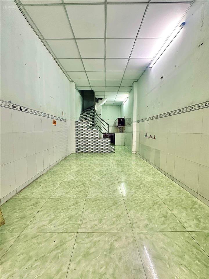 Nhà 2 tầng lý thánh tôngtân phú, dt 24m 2pn, 2wc hẻm yên tĩnh chỉ nhỉnh 2.x tỷ