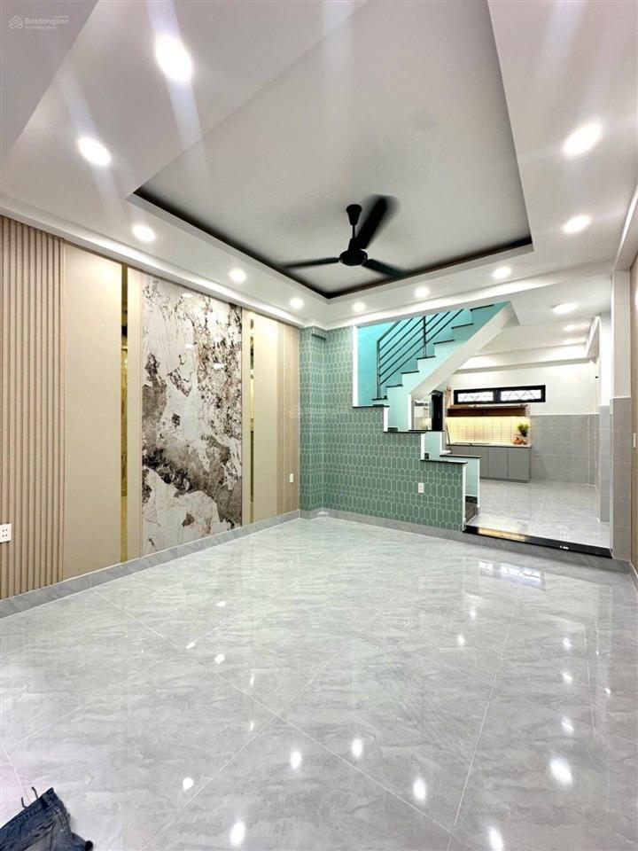 Bán nhà lê văn quới nhà mới 2 tầng, dt 3.9x10 chỉ nhỉnh 4 tỷ