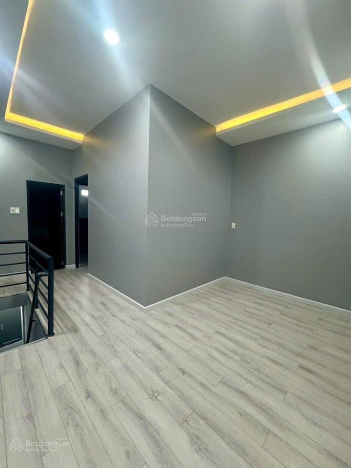 Bán nhà lý tuệ, 2 tầng, dt 51m gần aeon tân phú chỉ nhỉnh 5 tỷ