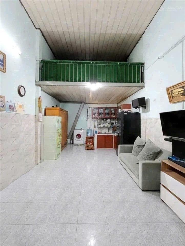 Đổi nhà lớn hơn nên bán nhà riêng đường hương lộ 2, bình trị đông 3,4 tỷ 30,5 m2 shr