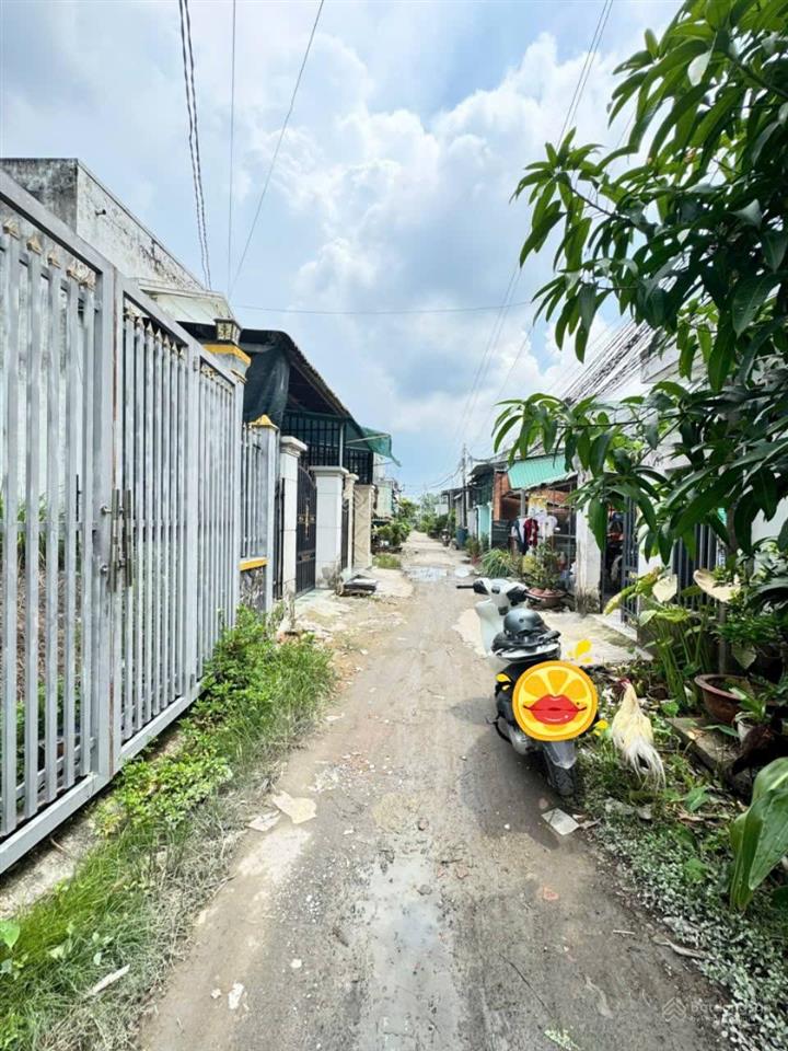 Bán căn nhà vườn, shr, 20x18, sổ hồng riêng,lô góc 2mt giá chỉ 1ty950., 0704 794 ***,xã hòa khánh