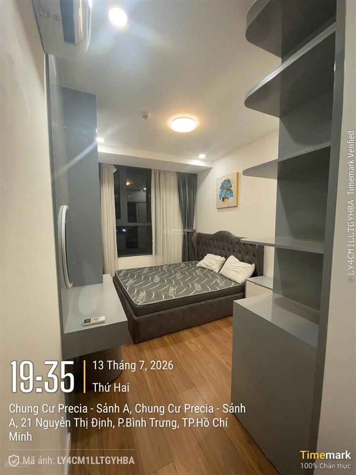 Căn hộ 2pn đẹp như khách sạn view sông, chỉ xách vali vào ở