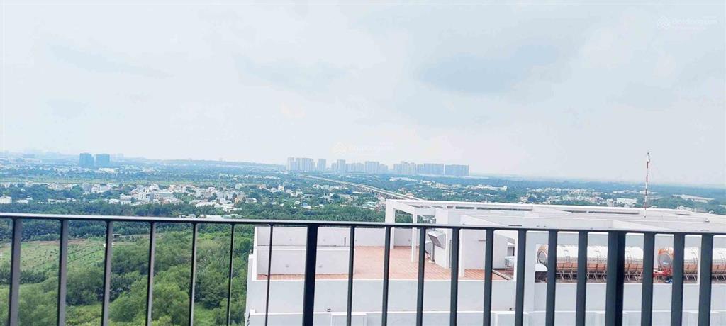 3,95 tỷ  2pn  full nội thất  tầng cao view siêu đẹp  sổ hồng sẵn công chứng ngay