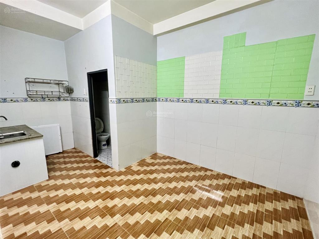 Bán chdv 6 tầng lý thánh tông tân phú  156m2  xe tải thông  33p có thang máychỉ 28 tỷ.