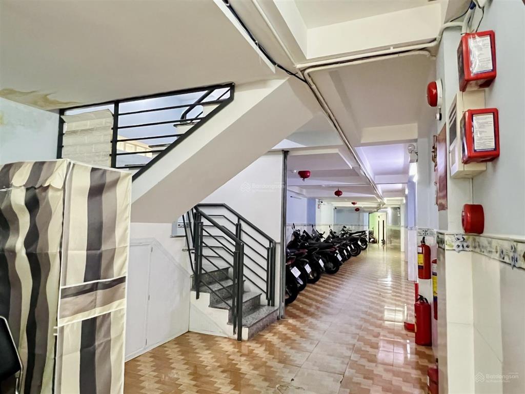 Bán chdv 6 tầng lý thánh tông tân phú  156m2  xe tải thông  33p có thang máychỉ 28 tỷ.