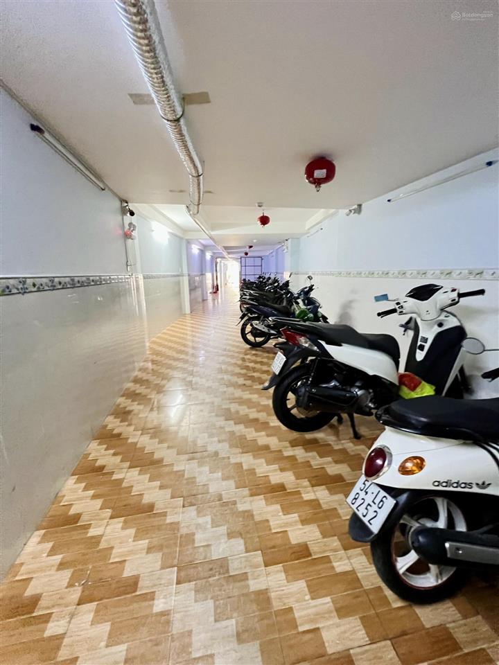 Bán chdv 6 tầng lý thánh tông tân phú  156m2  xe tải thông  33p có thang máychỉ 28 tỷ.