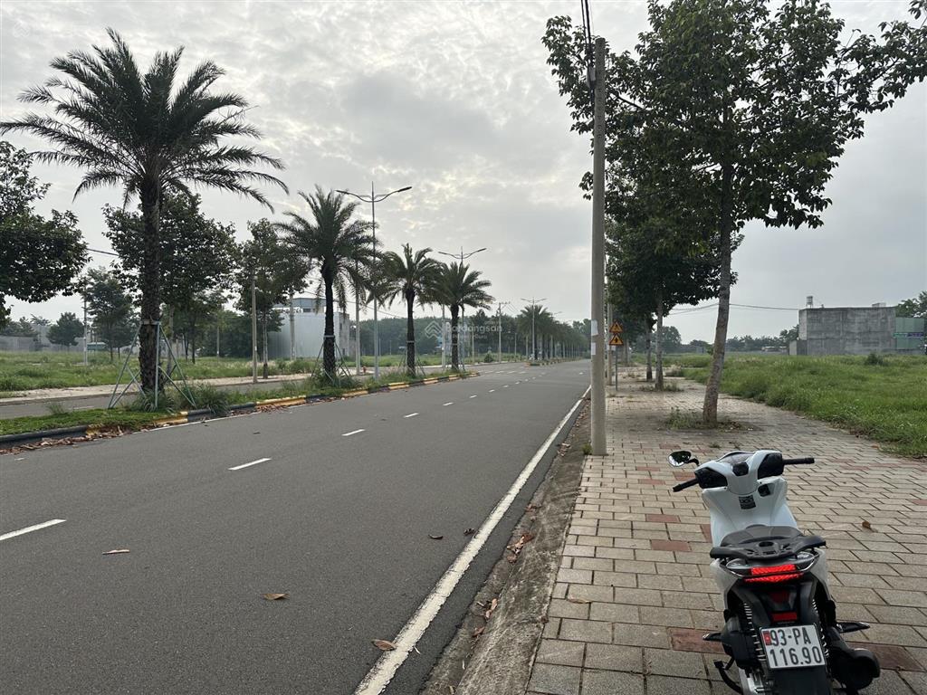 Bán đất cát tường phú hưng đường 32m