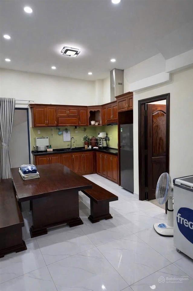 Bán nhà sát bên vạn phúc city, đường 5m xe hơi vào nhà, dt 65m2 5x15 3pn cách 500m ra quốc lộ 13