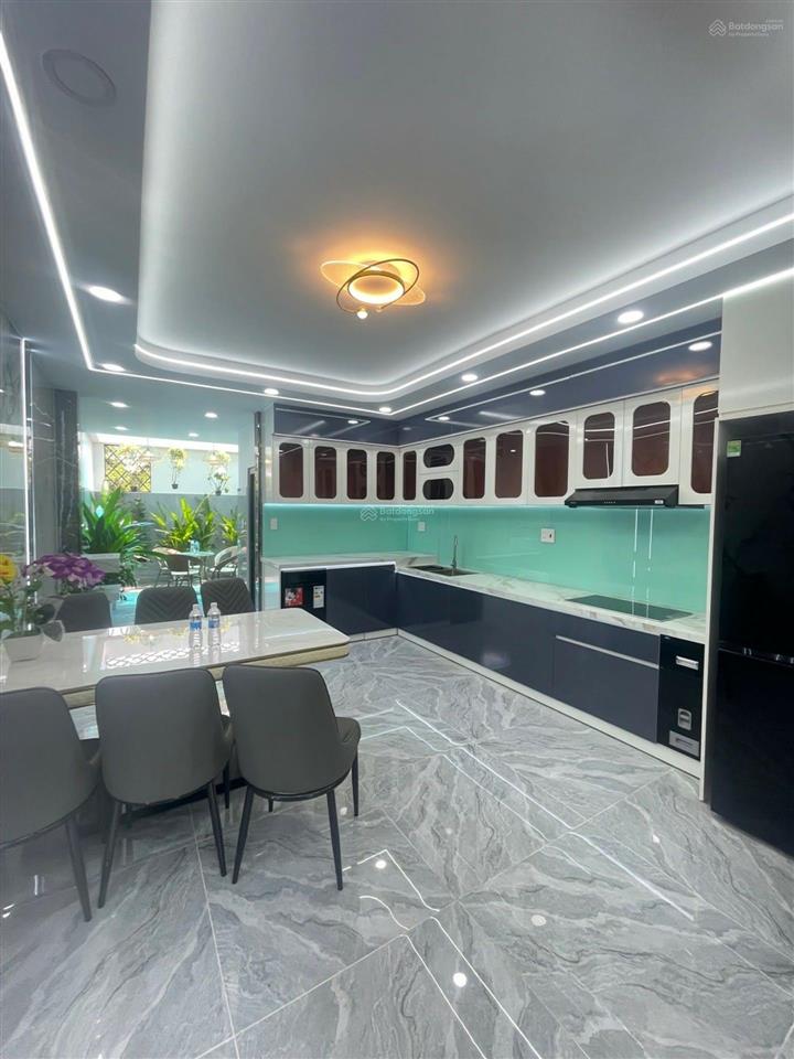 Siêu phẩm nhà ql13  khu phân lô 60m2  3 tầng  chỉ với 5,6 tỏi