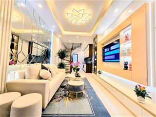 Chính chủ bán gấp nhà mới sát phố  gần ô tô  full nội thất