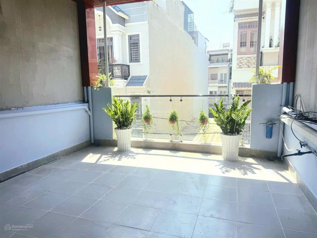 Nhà 3 tầng ,khu phân lô đồng bộ ,ngay chung cư 4s ,50m2 ,3pn ,hẻm xe hơi thông , nhỉnh 6 tỷ