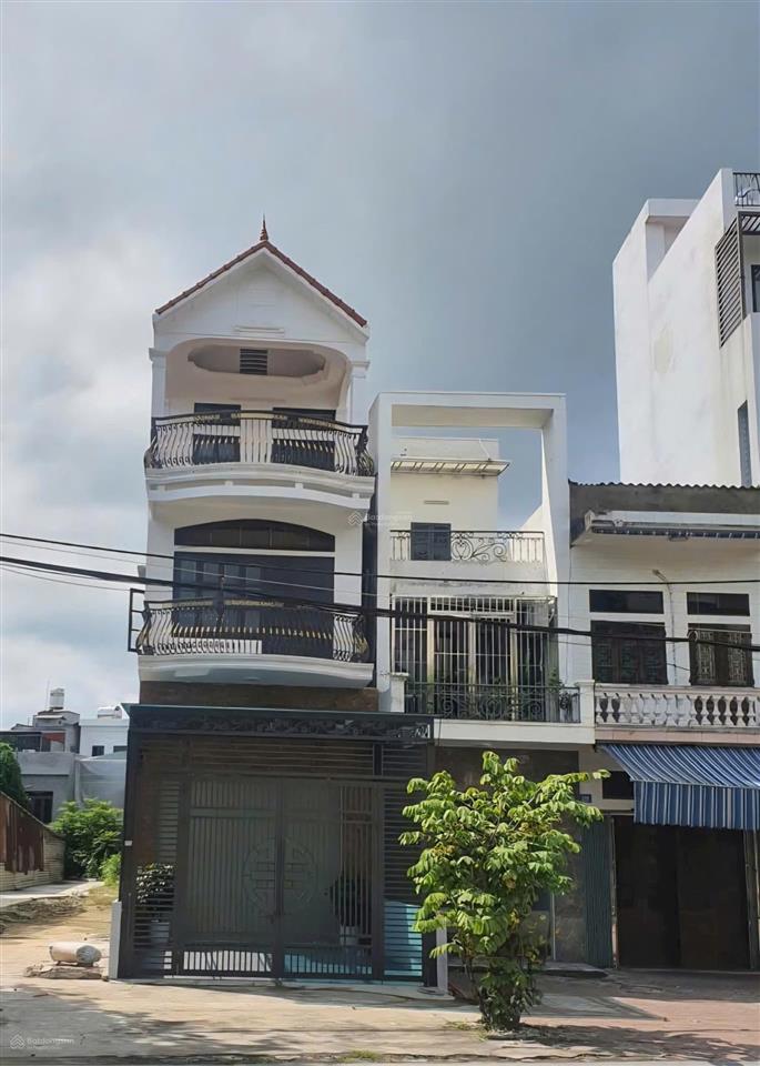 Nhà 3 tầng ,ngay kha vạn cân ,80m2,4pn ,sân đậu xe hơi ,thiết kế cổ điển ,full nội thất ,nhỉnh 7tỷ
