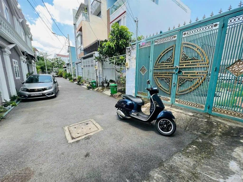 Nhà 3 tầng ,ngay kha vạn cân ,80m2,4pn ,sân đậu xe hơi ,thiết kế cổ điển ,full nội thất ,nhỉnh 7tỷ