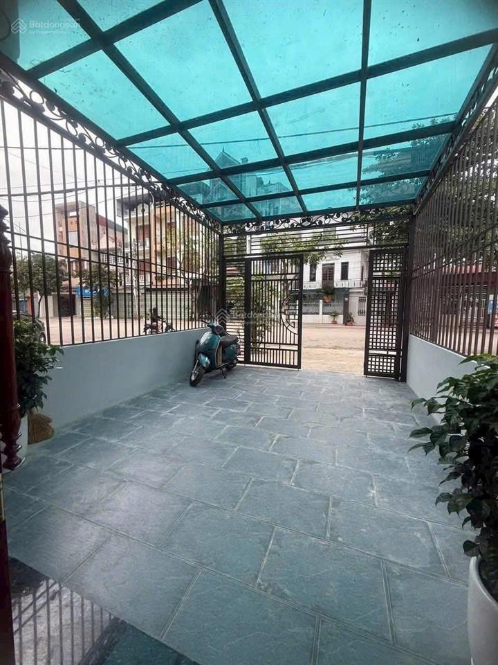 Nhà 3 tầng ,ngay kha vạn cân ,80m2,4pn ,sân đậu xe hơi ,thiết kế cổ điển ,full nội thất ,nhỉnh 7tỷ