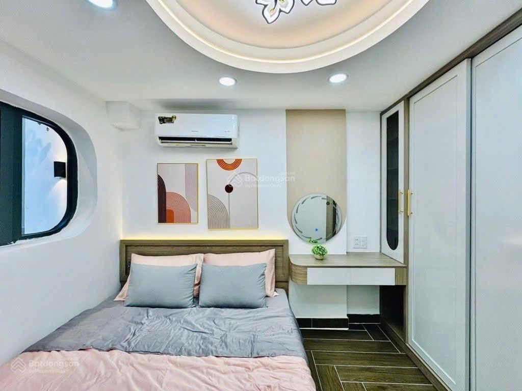 Mặt tiền nội khu c1 đường 8m có vỉa hè 98m gần etown nhỉnh 14 tỷ