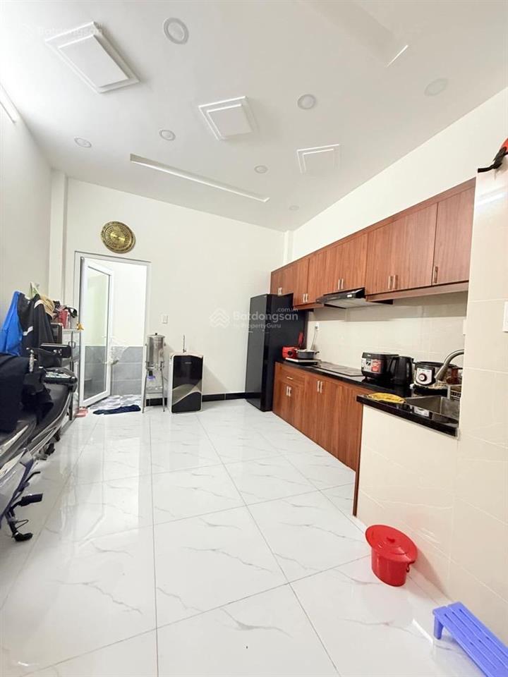 Nhà bàn ngay đướng thành mỹ p8 tân bình dt50 m2  hẻn nhự 6 m