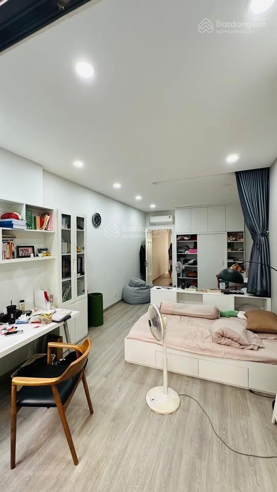 Hẻm nhựa 6m khu phân lô k300  ~100m2  3 tầng  ô tô ngủ trong nhà  vuông vắn chỉ 120tr/m2.