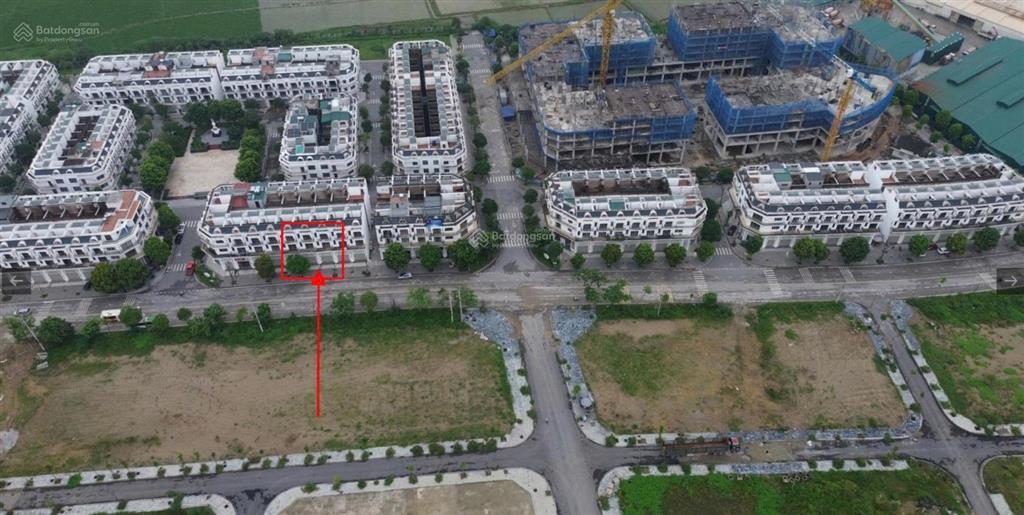 Mặt tiền kinh doanh thị trấn đông anh ,sổ đỏ lâu dài ,sẻ khe 319 xã uy nỗ
