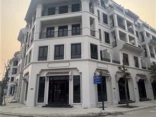 Bán vinhomes global gate lô góc, 196tr/m2, 100m ra hồ lớn 32 héc