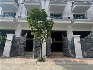 Bán nhà riêng tại happy land, đối diện tttm, 10 tỷ, 82.5m², hàng hiếm!