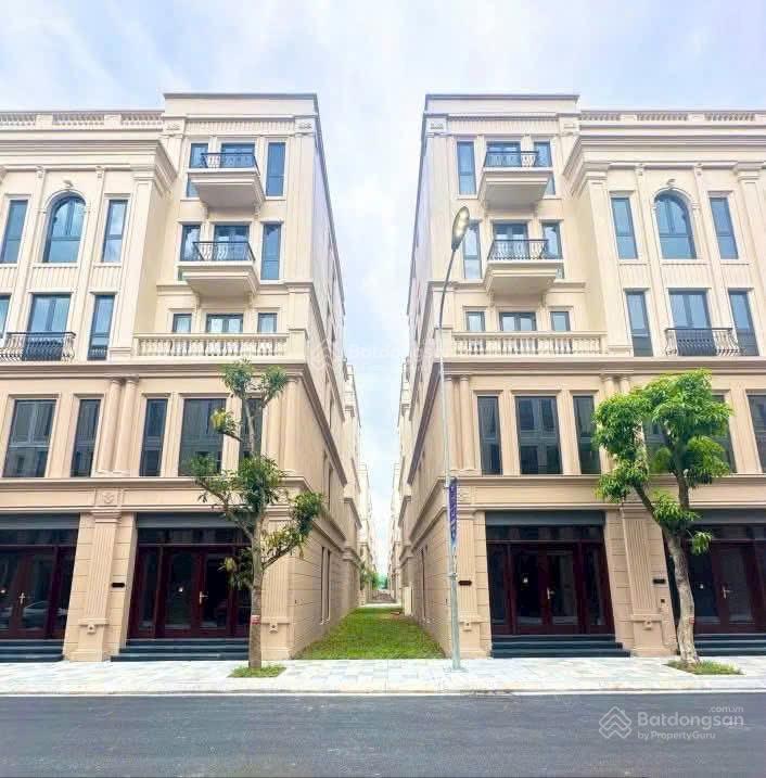 Bán vinhomes global gate, 25 tỷ, 75m² xẻ khe, view đẹp, 5pn, 5wc