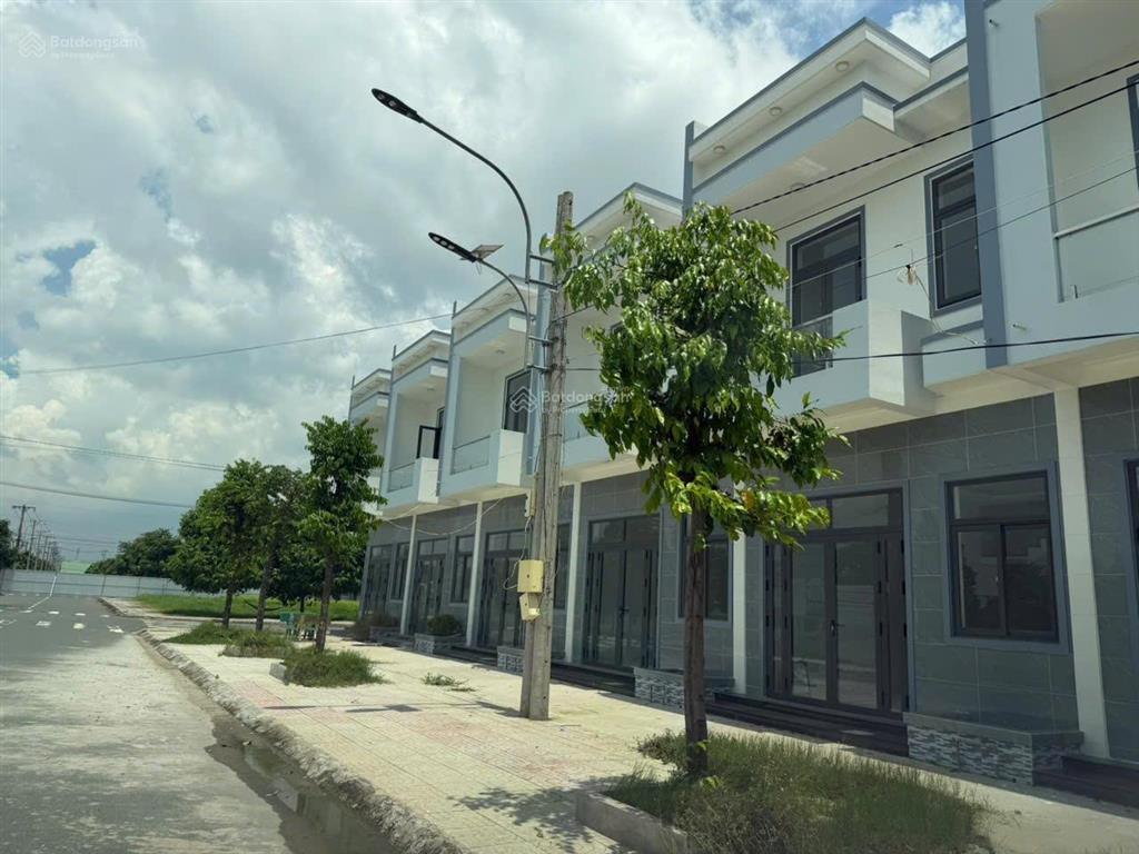 Bán noxh cầu tràm 150m2  1,7 tỷ, tại đường tỉnh lộ 826, xã phước lý, cần giuộc, long an