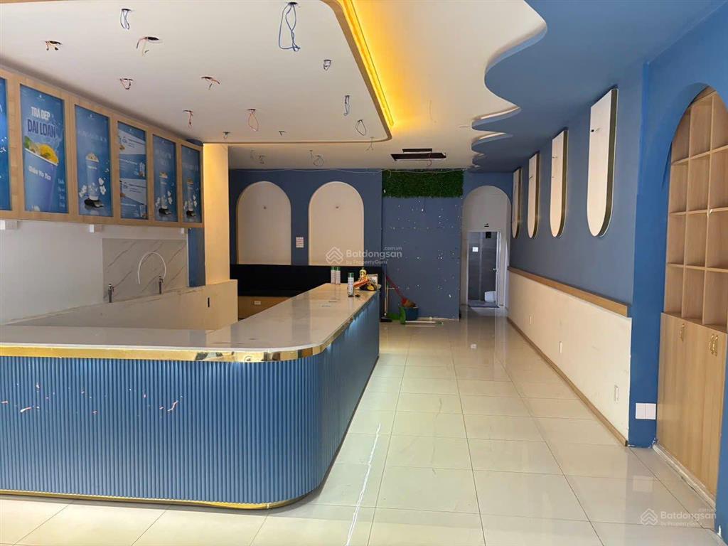 Bán nhà bàu cát 1 131.4m²  mặt tiền  ngang 7.3m  4 tầng  tân bình  giá 38 tỷ
