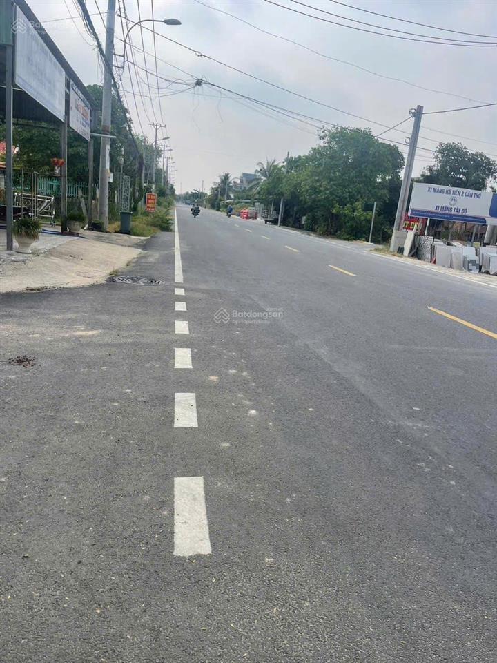 Bán gấp lô đất 2 mặt tiền đường tỉnh lộ 7 shr giá 950tr thương lượng