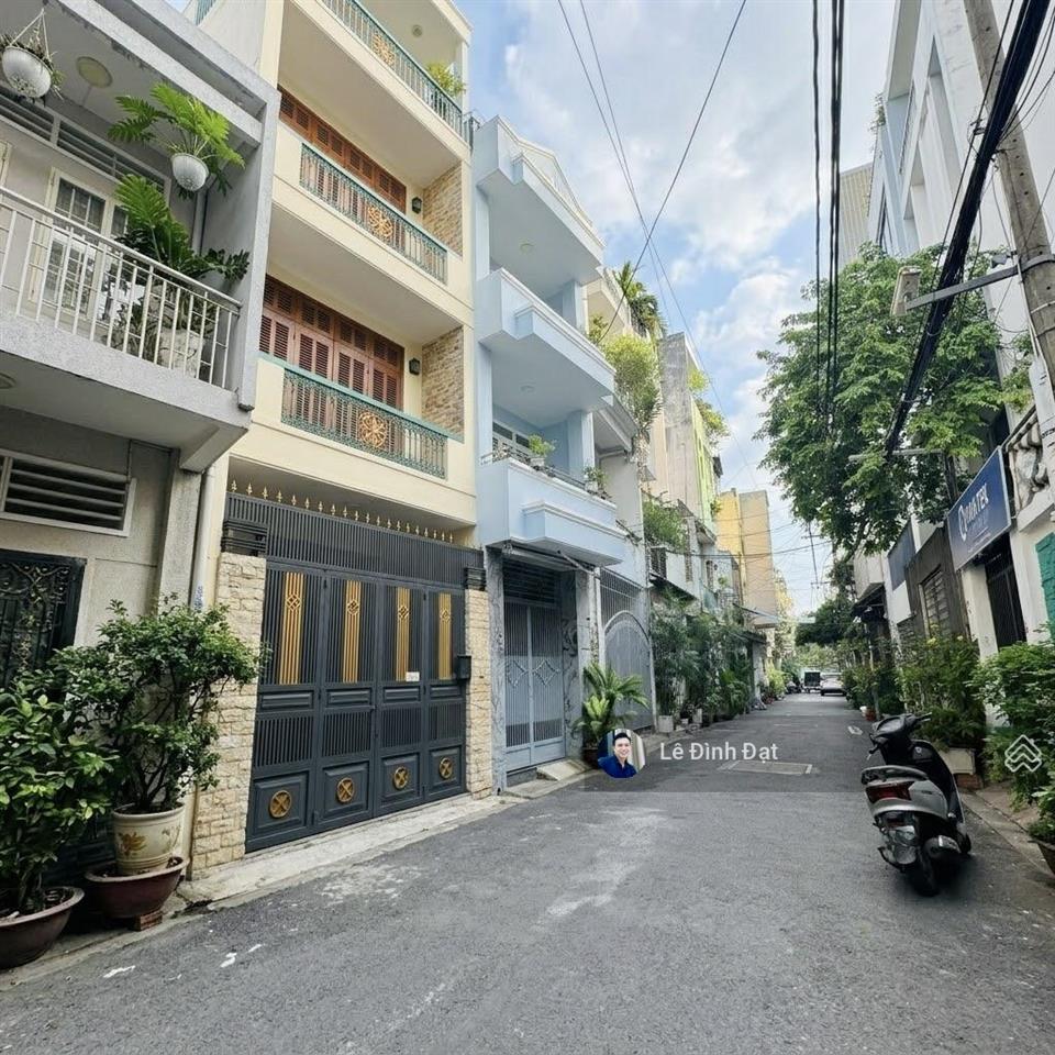 Đầu não của phú nhuận  toà nhà 4 tấm x 80m2  làm vp trụ sở công ty  chdv siêu đỉnh.