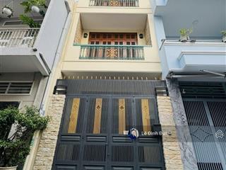 Đầu não của phú nhuận  toà nhà 4 tấm x 80m2  làm vp trụ sở công ty  chdv siêu đỉnh.