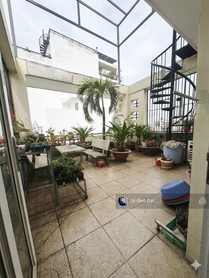 Đầu não của phú nhuận  toà nhà 4 tấm x 80m2  làm vp trụ sở công ty  chdv siêu đỉnh.