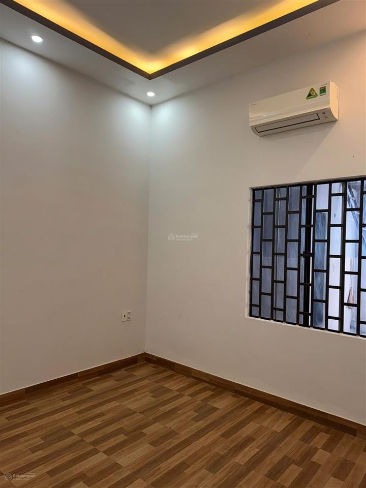 Cho thuê nhà 3 tầng đường 29/3, hoà xuân  diện tích 100m², ngang 5m
