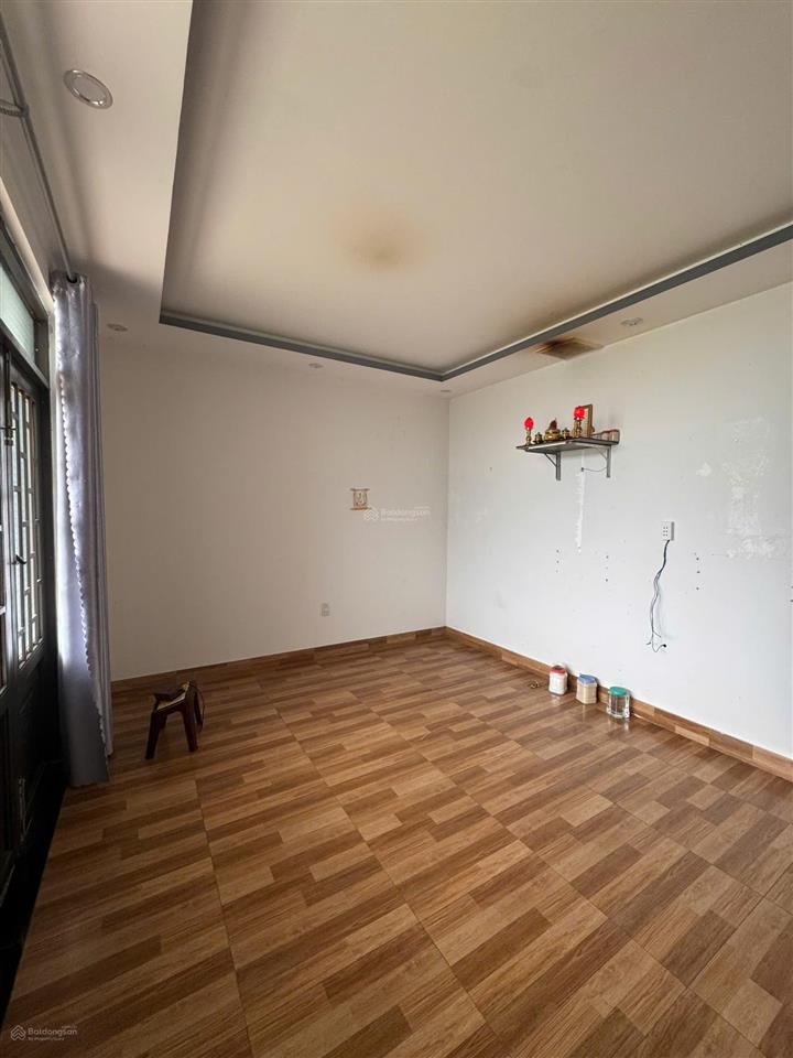 Cho thuê nhà 3 tầng đường 29/3, hoà xuân  diện tích 100m², ngang 5m