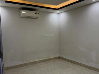 Cho thuê nhà 3 tầng đường 29/3, hoà xuân  diện tích 100m², ngang 5m