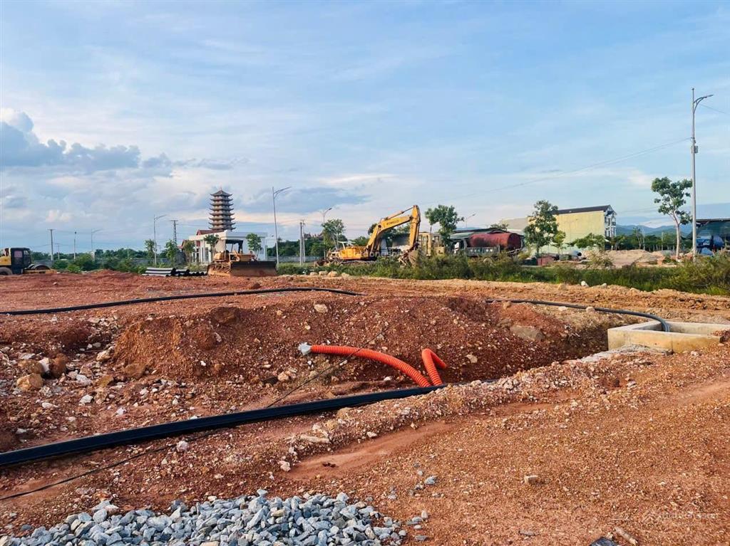 Bán đất nền dự án siêu hot tại lô 48, khu đô thị mới cẩm văn, 2,7 tỷ, 127m2