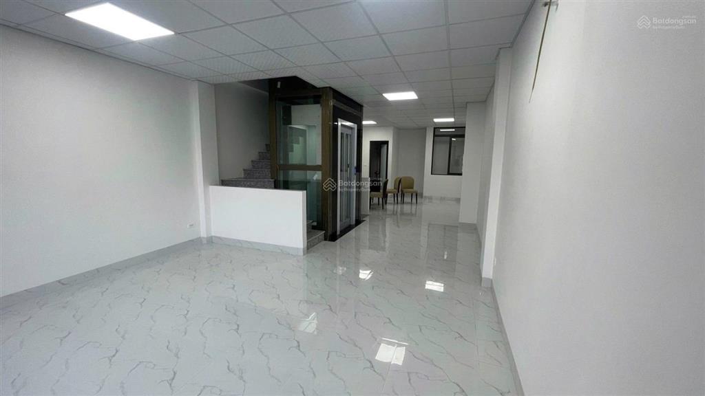 Cho thuê mặt bằng tầng 1 + 2  định công, hà nội