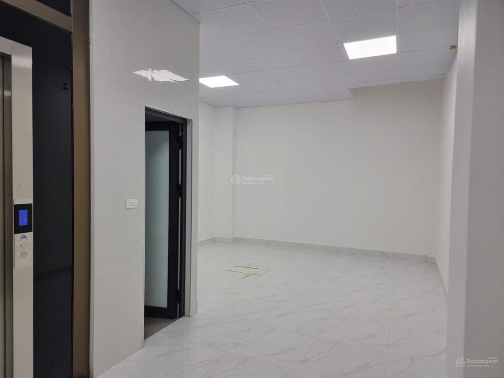 Cho thuê mặt bằng tầng 1 + 2  định công, hà nội