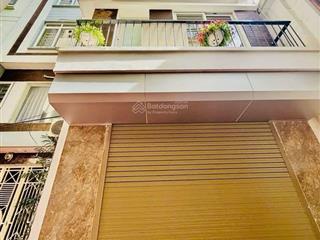Bán nhà dân xây đầu phố ngọc thụy hồng tiến  diện tích 47m  sau quy hoạch ra mặt phố  chỉ 9.5 tỷ