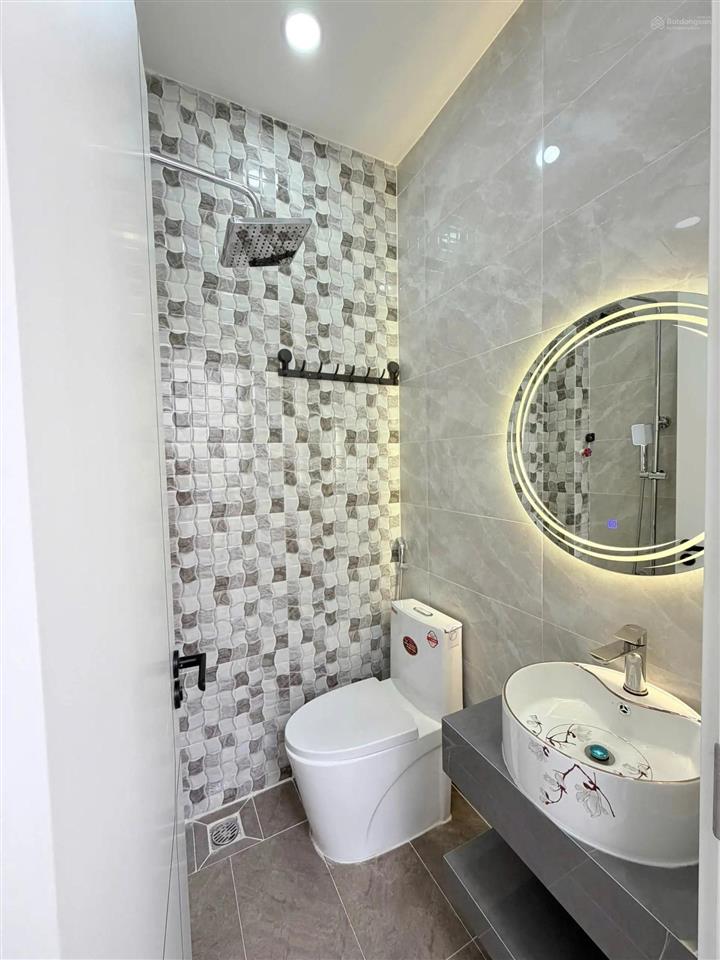Đại hạ giá! chỉ 6,3tỷ sở hữu căn nhà mới full nội thất  huỳnh văn bánh, 4mx6,2m, 3 tầng sân thượng