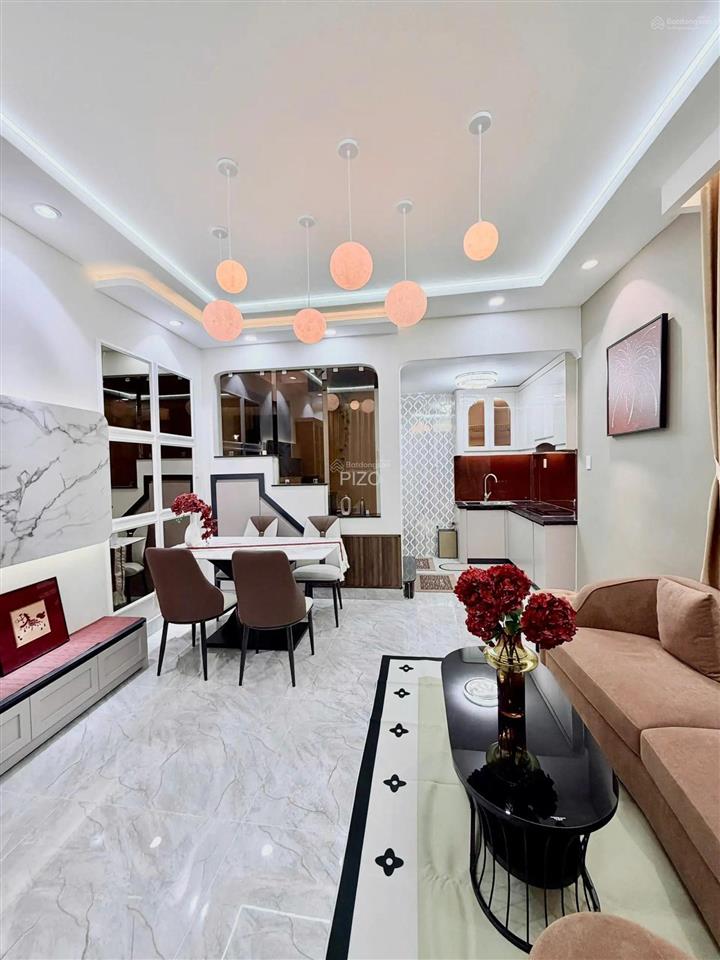 Đại hạ giá! chỉ 6,3tỷ sở hữu căn nhà mới full nội thất  huỳnh văn bánh, 4mx6,2m, 3 tầng sân thượng