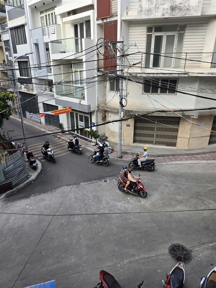 Bán nhà thành thái 80m²  ngang 5.8m  6 tầng  có hầm  quận 10  giá 23.5 tỷ