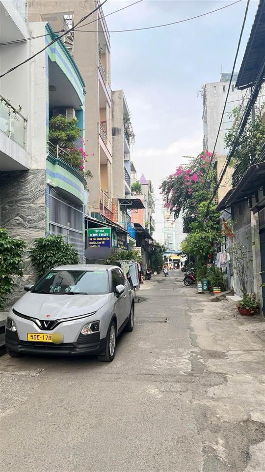 Đường gò xoài gần lê văn quới  2 tầng  7,5 x 15,8m  nhỉnh 5tỷ