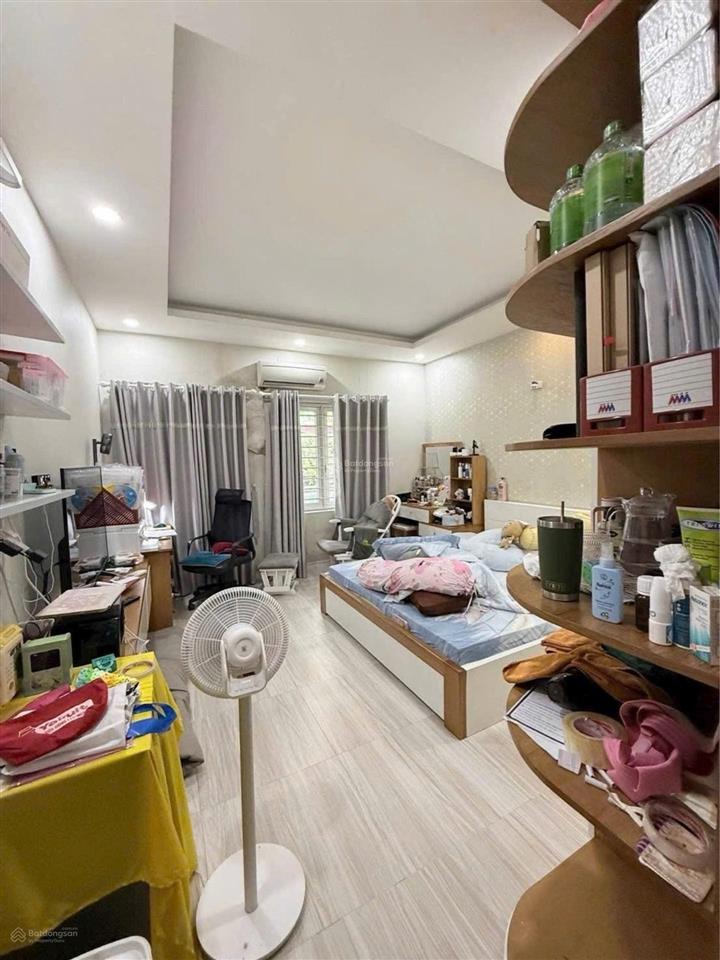 Nhà đẹp đường số 16 gần lê văn quới | 3 tầng | 4,3 x 19m | chỉ 6,38 tỷ