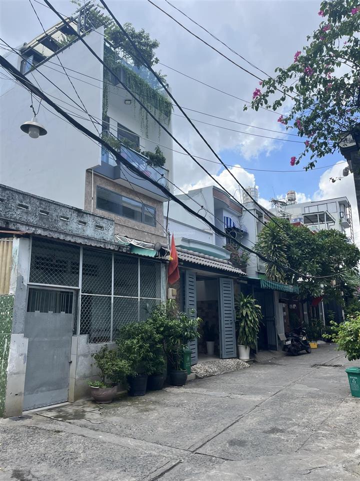 Gần phú thọ hoà  đường ôtô  4 x 20m  nhỉnh 7tỷ