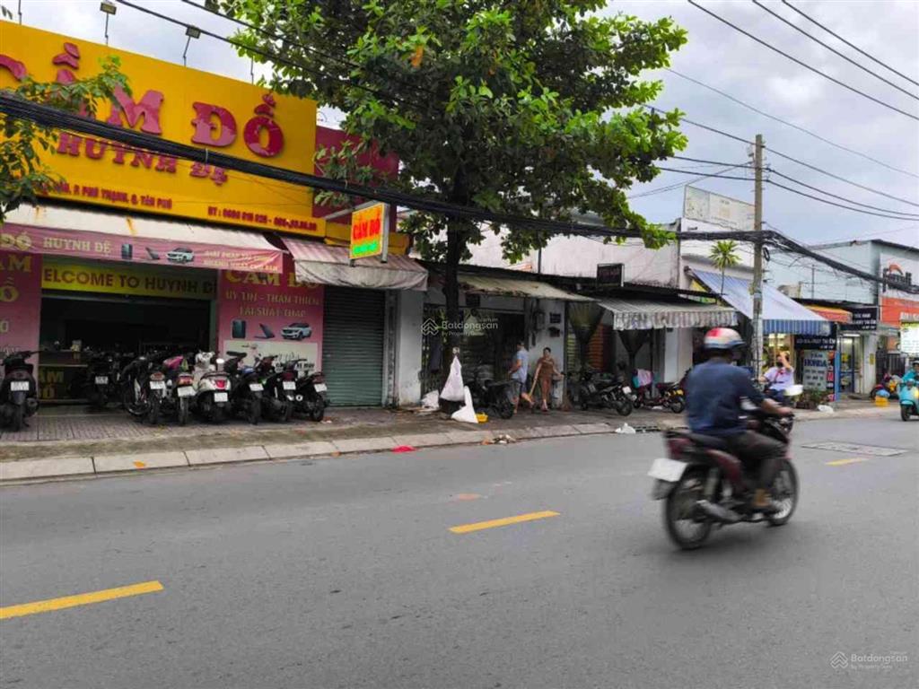 Mặt tiền kinh doanh thoại ngọc hầu  tân phú  4 x 28,5m  nhà cấp 4 tiện xây lại  giá 8 tỷ